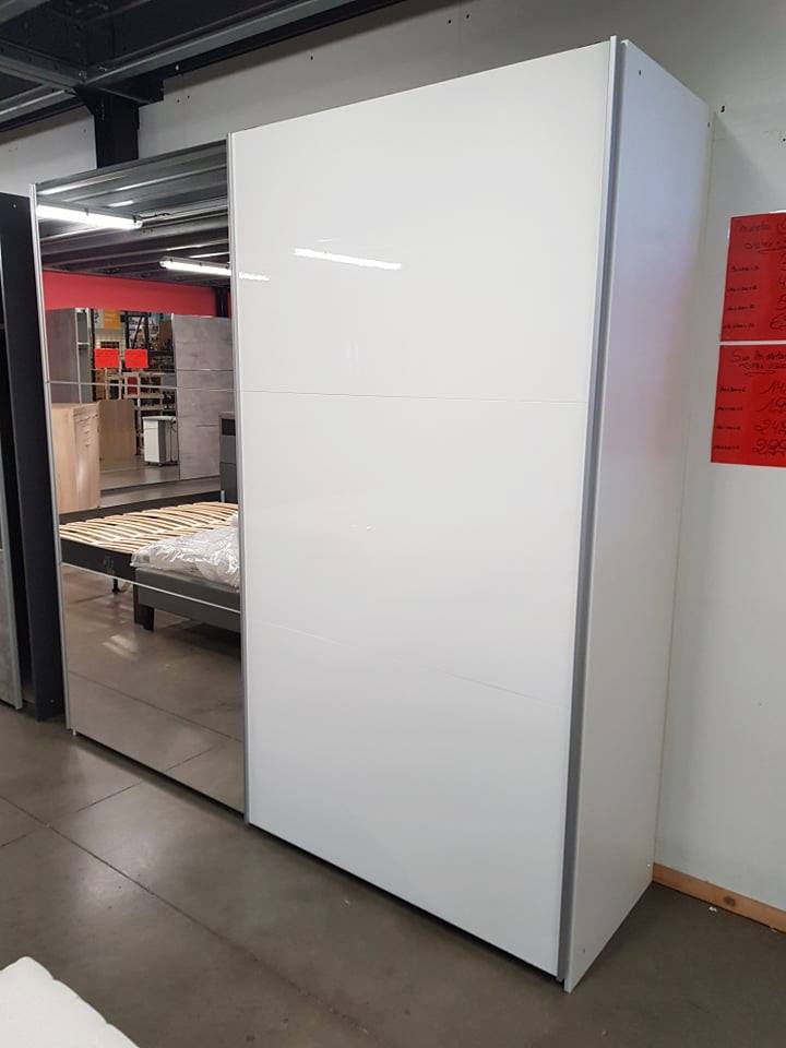 Garde robe laquée blanc 2 portes coulissantes Garde robe laquée blanc 2 portes coulissantes